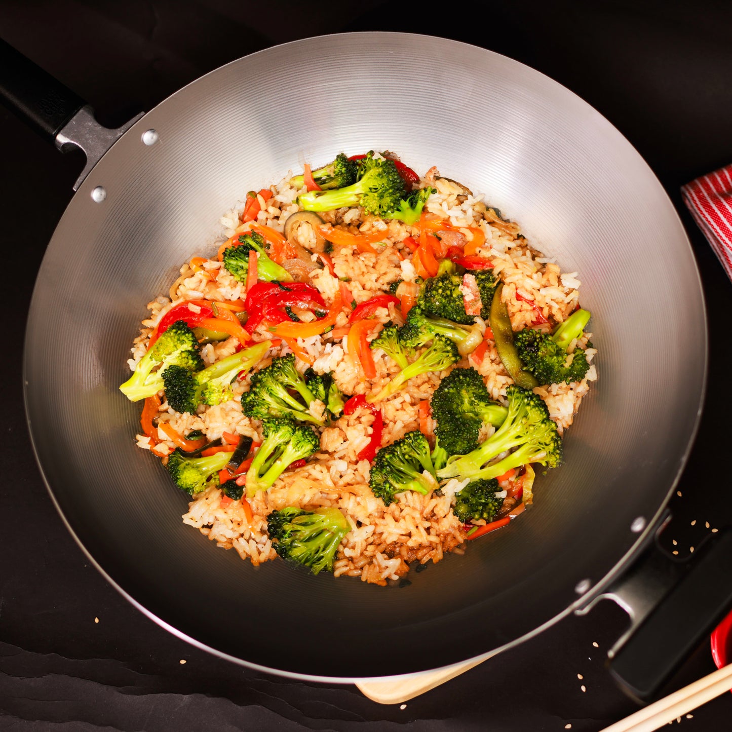 J22-0060 - Joyce Chen Uncoated Carbon Steel Flat Bottom Wok with Phenolic Handles, 14"