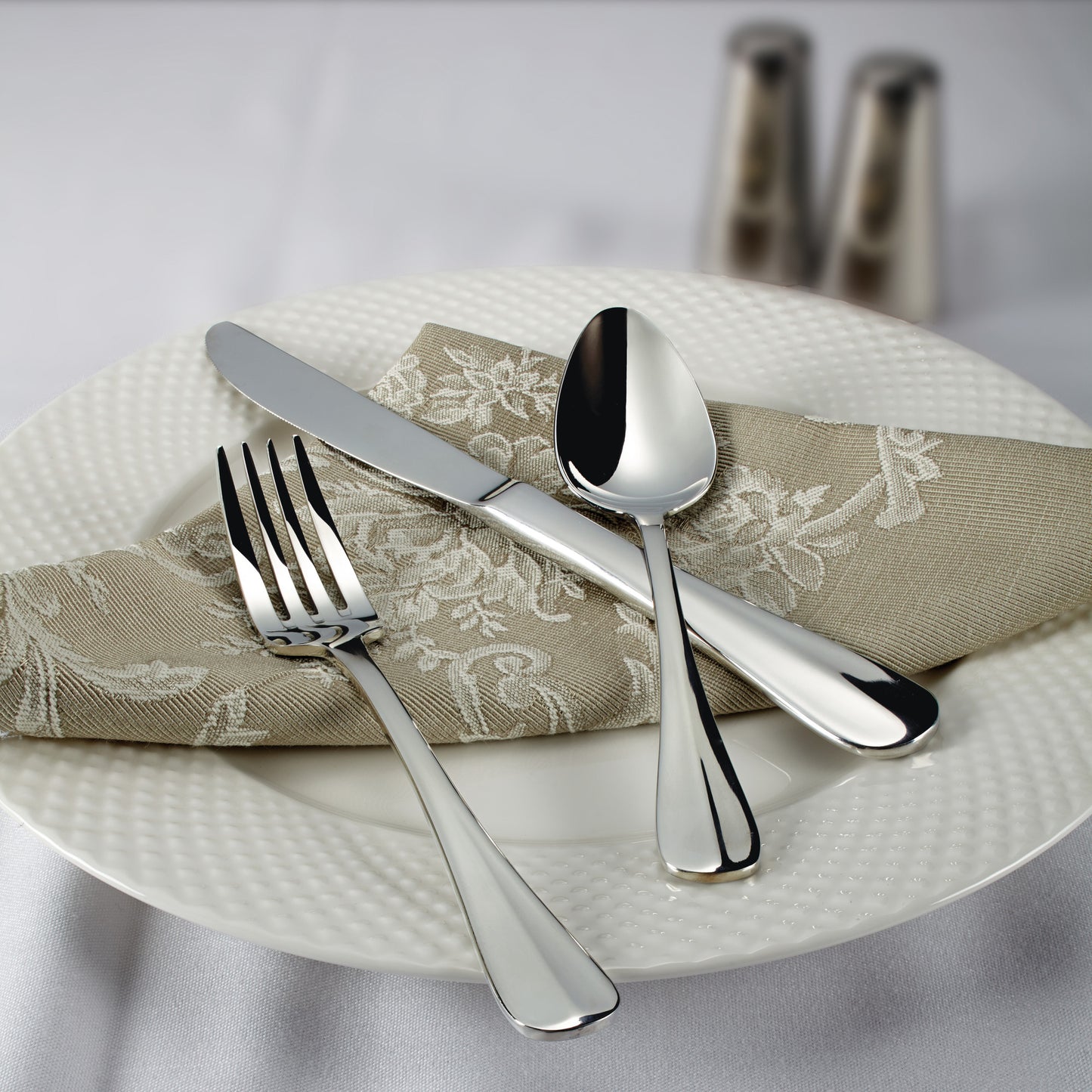 0034-08 - Stanford Dinner Knife, Extra Heavyweight